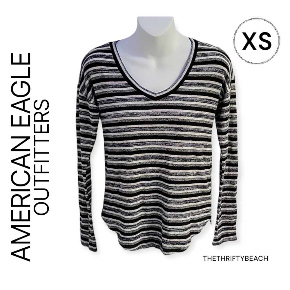 American Eagle Soft & Sexy Plush Striped V-Neck Top XS